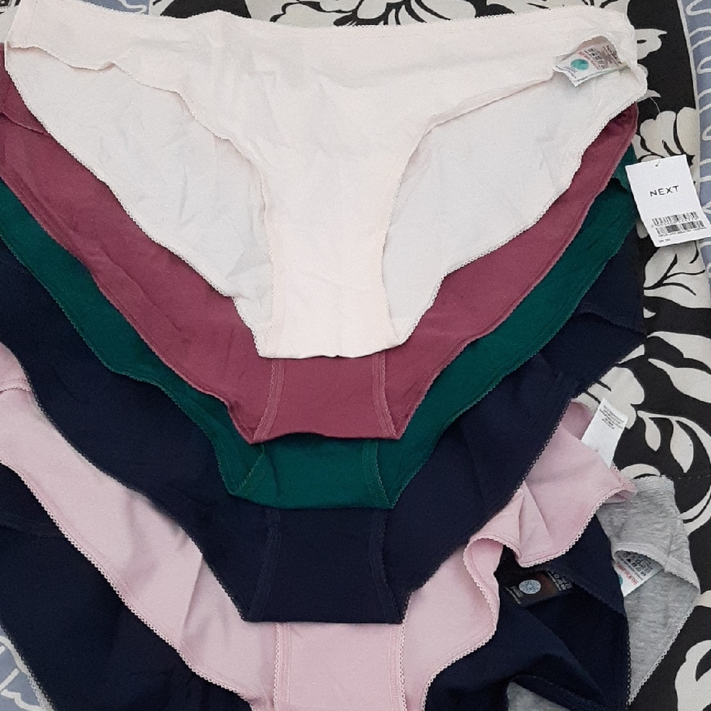 New NEXT 7 Pairs Of High Leg Briefs 95% Cotton, Sz US 16 UK 20